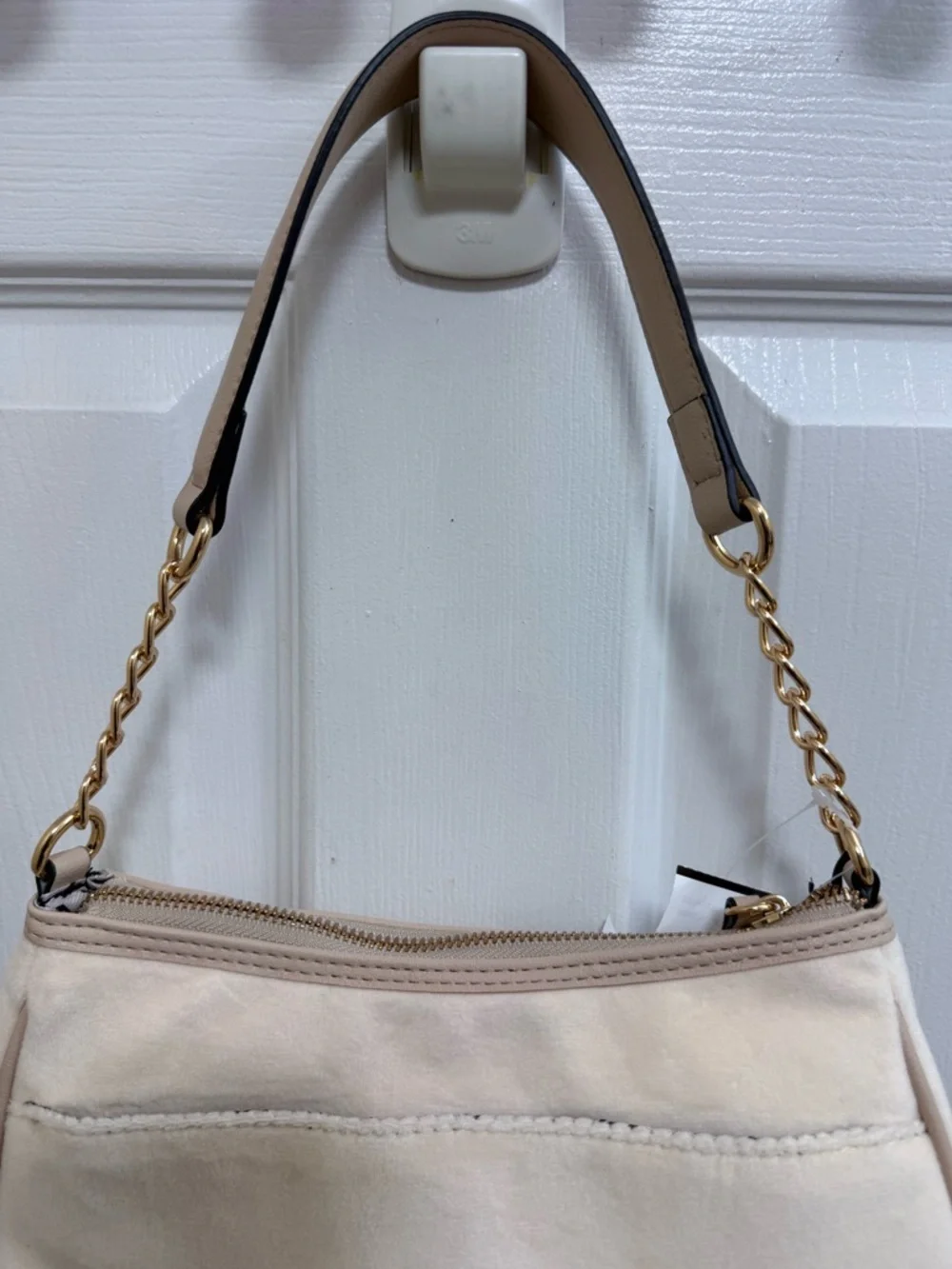 NWT Juicy Couture Falling For Juicy Shoulder Bag in Soft White